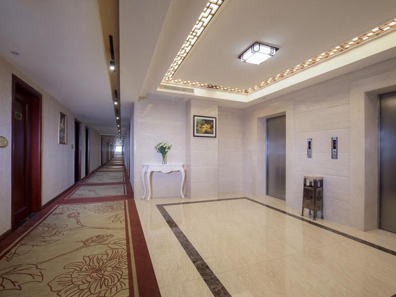 Vienna International Hotel Jieyang Chaoshan Airport Екстер'єр фото