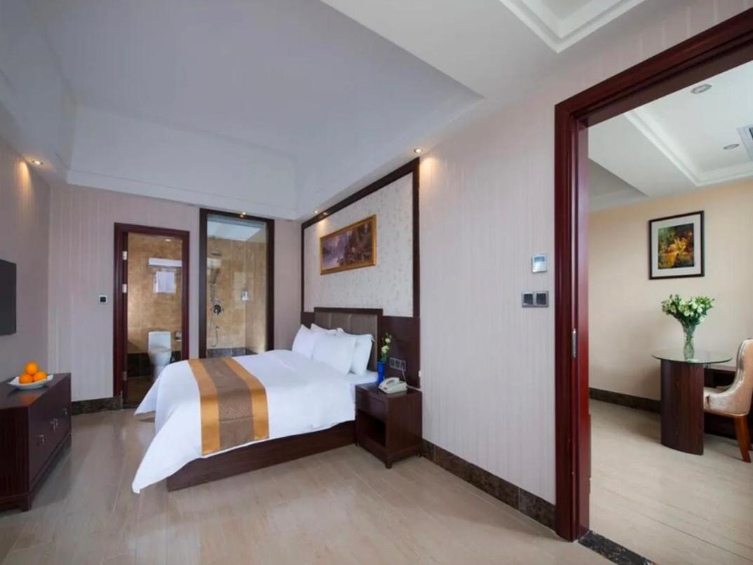 Vienna International Hotel Jieyang Chaoshan Airport Екстер'єр фото